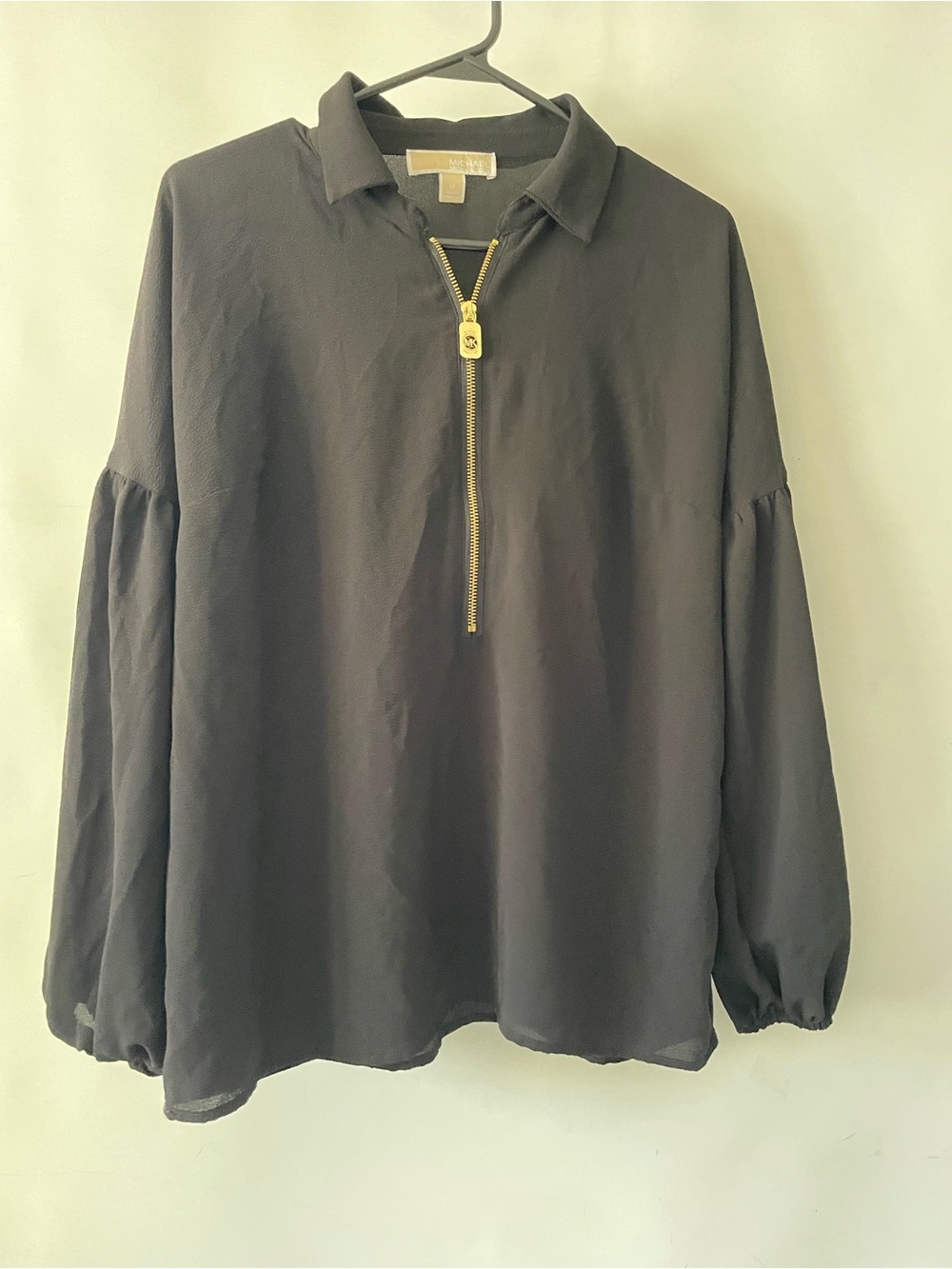 Michael Kors Gold Metal Zip V Neck Drop Black Zip-Front Long Sleeve Blouse